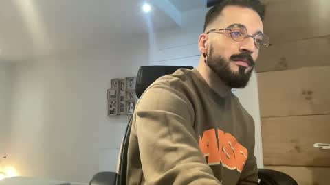 Snapshot of jeunemek00779042 chatting on 5, 12, 2024 JEUNEMEK007 online show from 5, 12, 2024