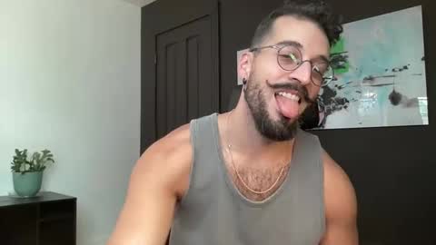 Snapshot of jeunemek00779042 chatting on 14, 9, 2025 JEUNEMEK007 online show from 14, 9, 2025