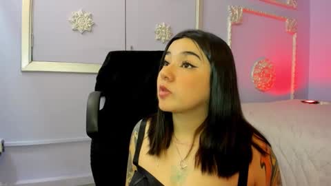 Snapshot of jeylee_ chatting on 4, 12, 2025 Jeyy online show from 4, 12, 2025