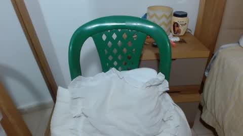 Snapshot of jeysangy chatting on 6, 1, 2026 rousbigtits online show from 6, 1, 2026