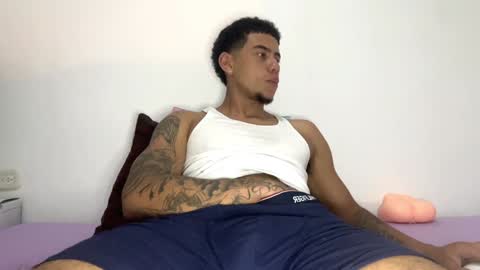 Snapshot of jeyzd25 chatting on 29, 1, 2025 Onlyfans Twitter online show from 29, 1, 2025