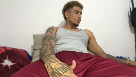 Snapshot of jeyzd25 chatting on 2, 3, 2025 Onlyfans Twitter online show from 2, 3, 2025