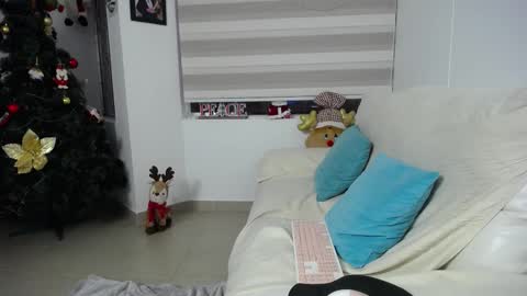 Snapshot of jezabel_purple chatting on 26, 11, 2025 Camila online show from 26, 11, 2025