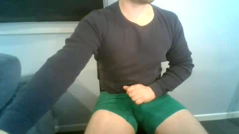 Snapshot of jezz045 chatting on 18, 6, 2026 jezz045 online show from 18, 6, 2026