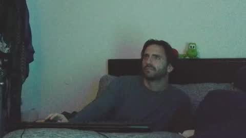 Snapshot of jgquaife chatting on 15, 11, 2025 FoxHunter1 online show from 15, 11, 2025