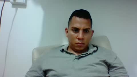 jhan1995 online show from 6, 1, 2026