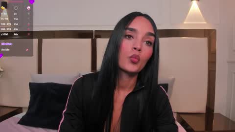 Jhoana  online show from 13, 10, 2025