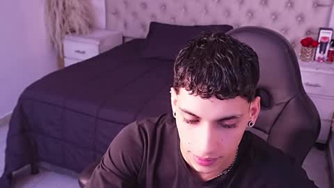 Snapshot of jhoanleandro chatting on 24, 4, 2026 jhoanleandro online show from 24, 4, 2026