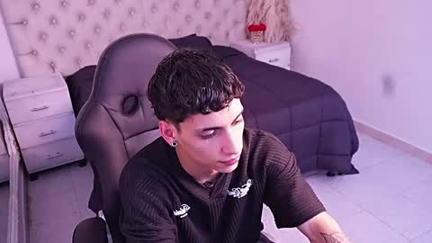 Snapshot of jhoanleandro chatting on 2, 5, 2026 jhoanleandro online show from 2, 5, 2026