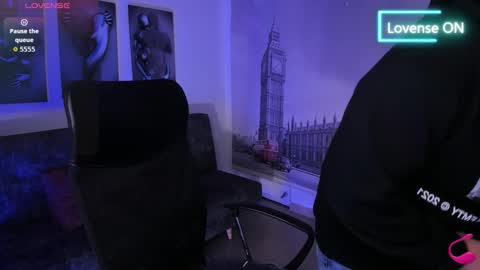 Snapshot of jhon_bear02 chatting on 25, 10, 2025 John Bear.... online show from 25, 10, 2025