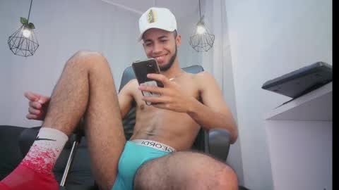Snapshot of jhon_malo chatting on 5, 2, 2025 jhon_malo online show from 5, 2, 2025