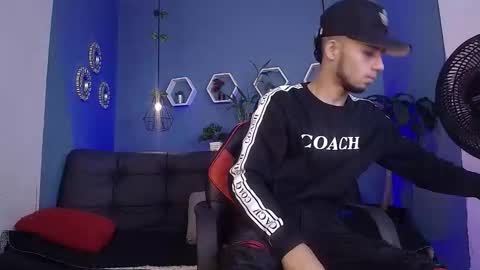 Snapshot of jhon_malo chatting on 12, 9, 2025 jhon_malo online show from 12, 9, 2025