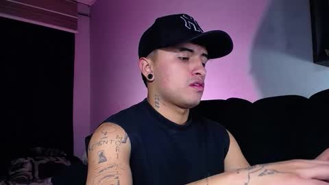 Snapshot of jhon_mendoza_ chatting on 8, 10, 2025 jhon_mendoza_ online show from 8, 10, 2025