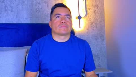 jhonatan_morales_s online show from 17, 12, 2025