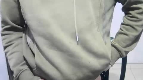 Snapshot of jhonduglas chatting on 6, 1, 2025 jhonduglas online show from 6, 1, 2025