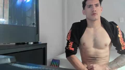 Snapshot of jhonduglas chatting on 17, 12, 2025 jhonduglas online show from 17, 12, 2025