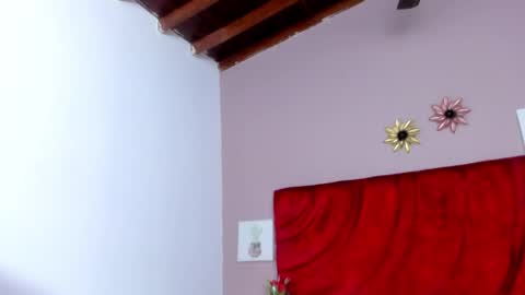 Jhon online show from 4, 3, 2025