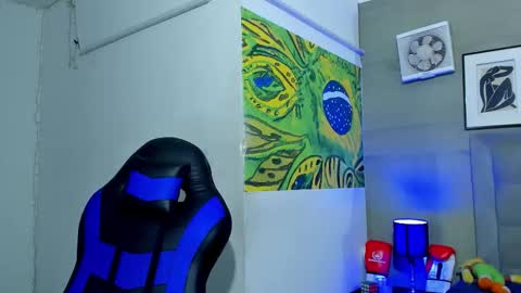 Snapshot of jhonny_flames7 chatting on 24, 11, 2025 jhonny online show from 24, 11, 2025