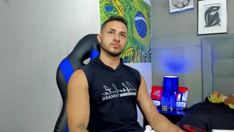 Snapshot of jhonny_flames7 chatting on 28, 11, 2025 jhonny online show from 28, 11, 2025