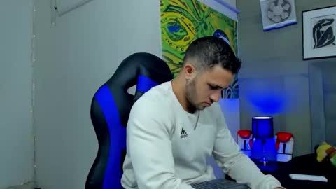 Snapshot of jhonny_flames7 chatting on 29, 11, 2025 jhonny online show from 29, 11, 2025