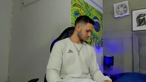 Snapshot of jhonny_flames7 chatting on 19, 12, 2025 jhonny online show from 19, 12, 2025