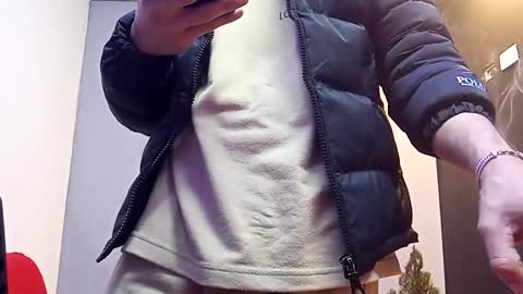 Snapshot of jhonny_thes28 chatting on 8, 10, 2025 jhonny_thes28 online show from 8, 10, 2025