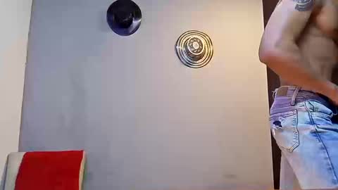 Snapshot of jhonny_thes28 chatting on 15, 10, 2025 jhonny_thes28 online show from 15, 10, 2025