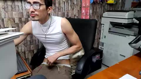 Jhosuamoore  online show from 10, 1, 2026