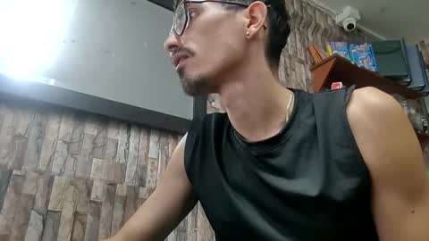 Snapshot of jhosuamoore chatting on 25, 5, 2026 Jhosuamoore online show from 25, 5, 2026