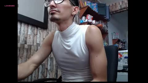 jhosuamoore2 online show from 16, 5, 2026