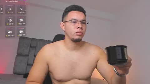 Jhonatan80  online show from 12, 1, 2026