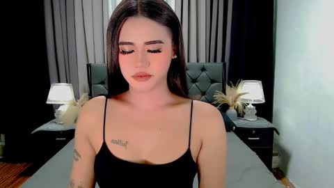 Snapshot of jhuliana_and_charles_room chatting on 21, 4, 2026 jhuliana_and_charles_room online show from 21, 4, 2026