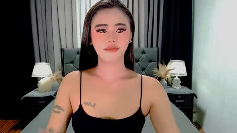 Snapshot of jhuliana_and_charles_room chatting on 26, 4, 2026 jhuliana_and_charles_room online show from 26, 4, 2026