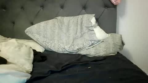 jhyde92 online show from 18, 12, 2025