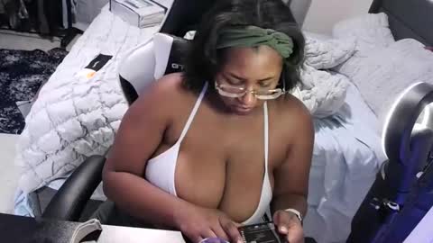 goldenbaby online show from 9, 11, 2025