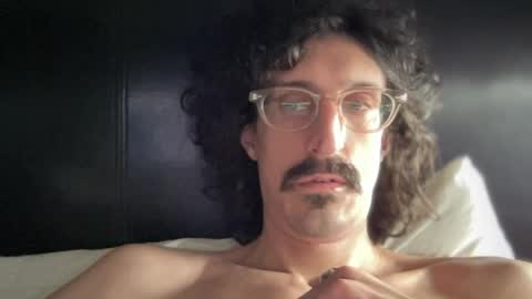 Snapshot of jiggz1986 chatting on 16, 4, 2026 Jigz1986 online show from 16, 4, 2026