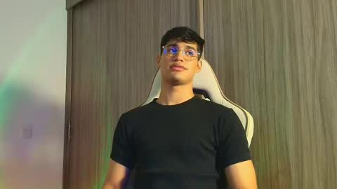 Snapshot of jimmy_leeh_ chatting on 13, 11, 2025 Jimmy Leeh online show from 13, 11, 2025