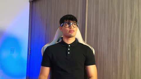 Snapshot of jimmy_leeh_ chatting on 23, 11, 2025 Jimmy Leeh online show from 23, 11, 2025