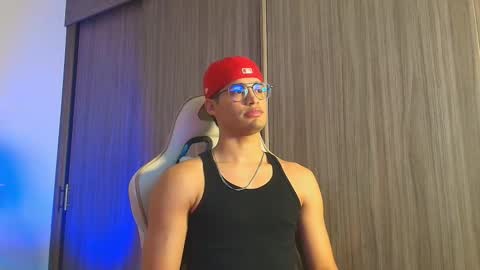 Snapshot of jimmy_leeh_ chatting on 28, 11, 2025 Jimmy Leeh online show from 28, 11, 2025