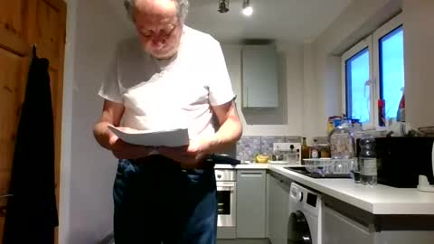 Snapshot of jimmybenido chatting on 10, 2, 2025 Jim Redgewell online show from 10, 2, 2025