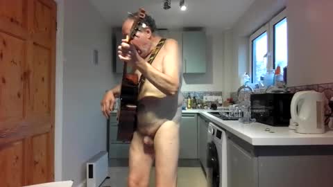 Snapshot of jimmybenido chatting on 27, 9, 2025 Jim Redgewell online show from 27, 9, 2025
