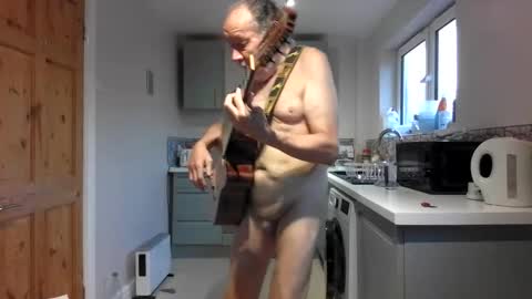 Snapshot of jimmybenido chatting on 1, 10, 2025 Jim Redgewell online show from 1, 10, 2025