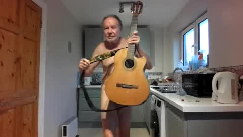 Snapshot of jimmybenido chatting on 13, 10, 2025 Jim Redgewell online show from 13, 10, 2025