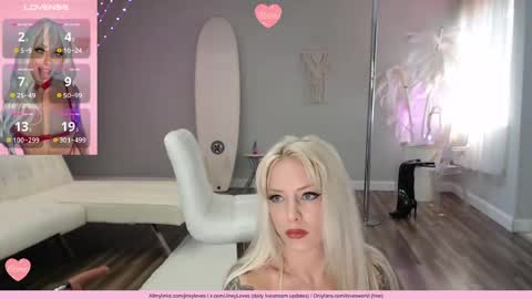Snapshot of jinxy_loves chatting on 23, 5, 2026 jinxy loves online show from 23, 5, 2026