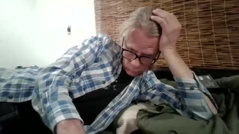 jizzmitten5 online show from 9, 3, 2026