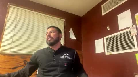 Snapshot of jjuarez5409 chatting on 17, 3, 2026 jjuarez5409 online show from 17, 3, 2026