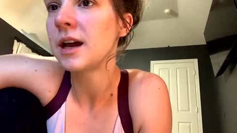 Snapshot of jlynn1997 chatting on 15, 11, 2025 jlynn1997 online show from 15, 11, 2025