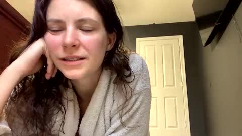 jlynn1997 online show from 1, 12, 2025