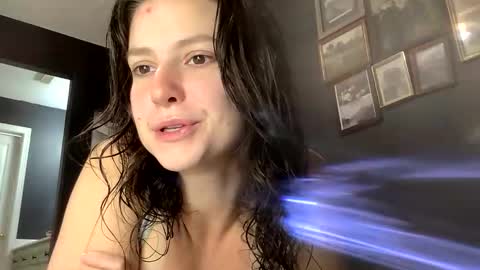 jlynn1997 online show from 9, 6, 2026
