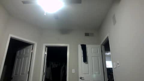 Snapshot of jmeaty5 chatting on 18, 12, 2025 jmeaty5 online show from 18, 12, 2025